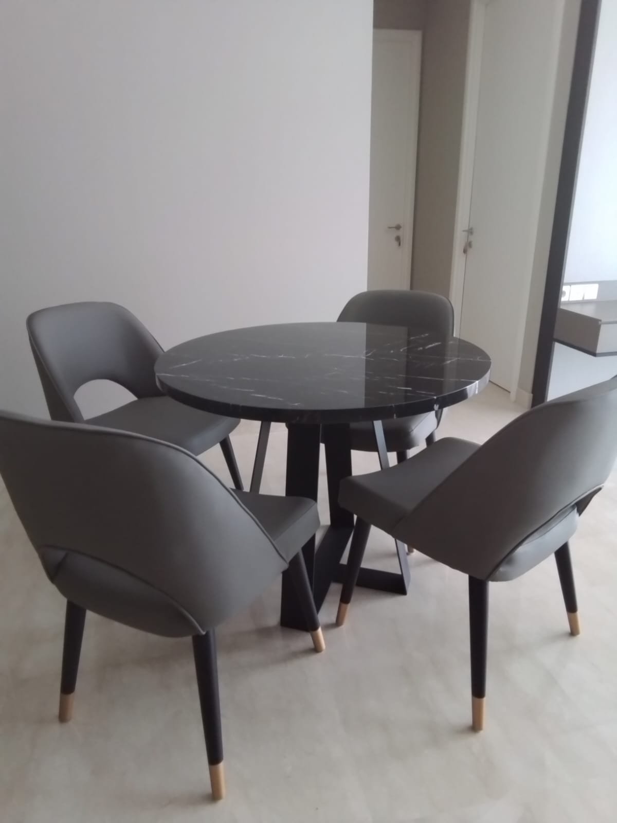 57 Pormenade